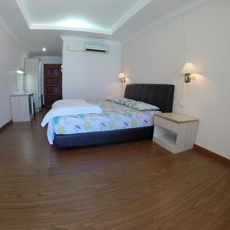 New Cocohut Chalet Hotell Kuala Terengganu Rom bilde